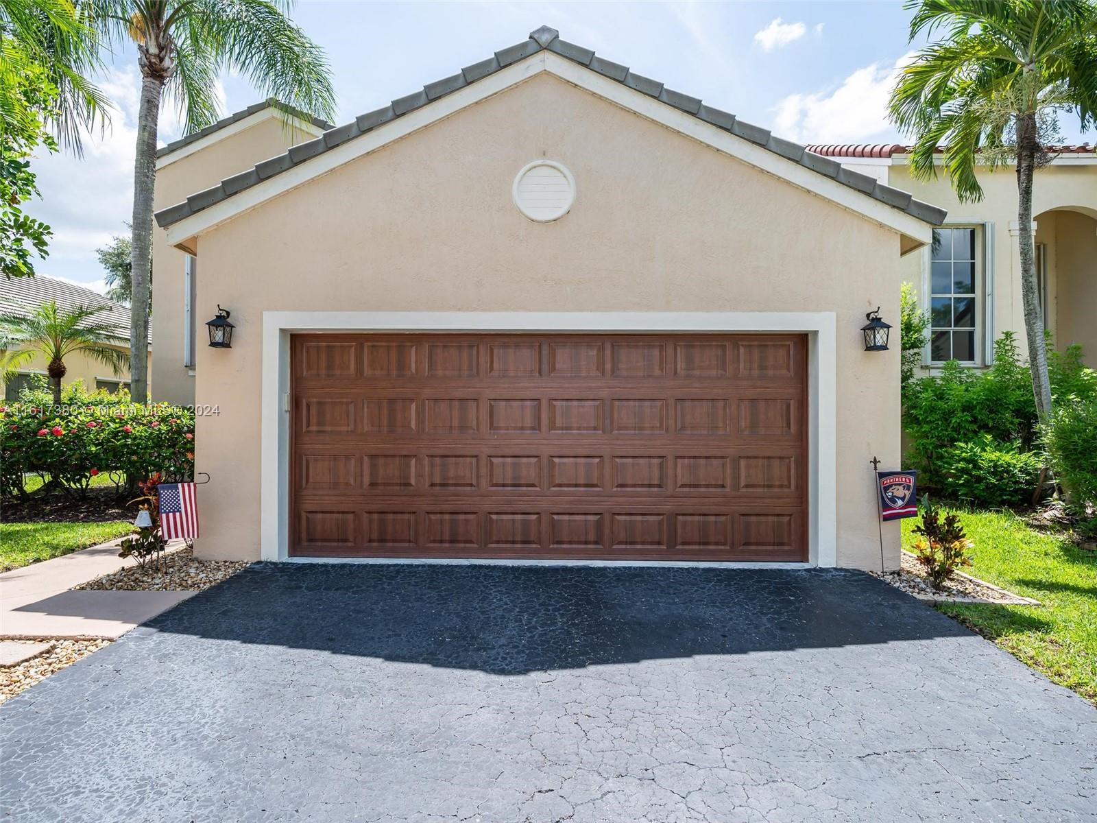 124 W Bayridge Dr