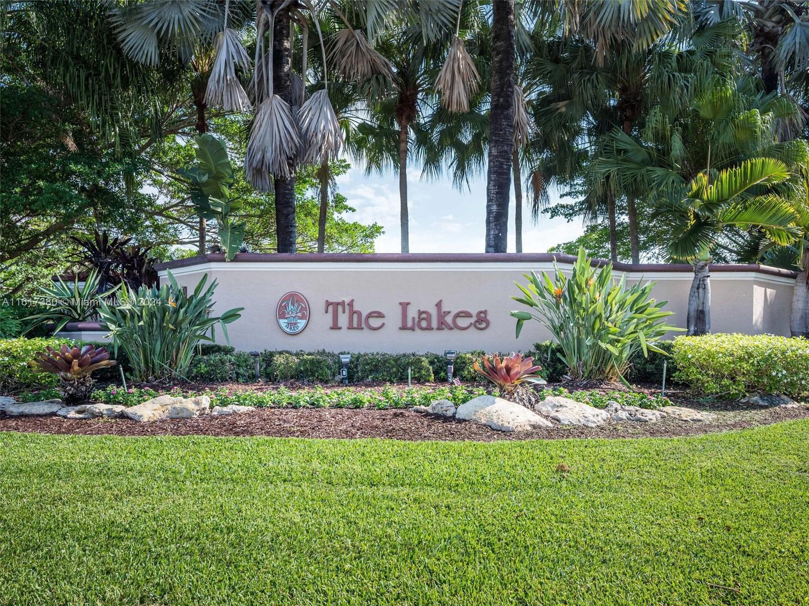 124 W Bayridge Dr