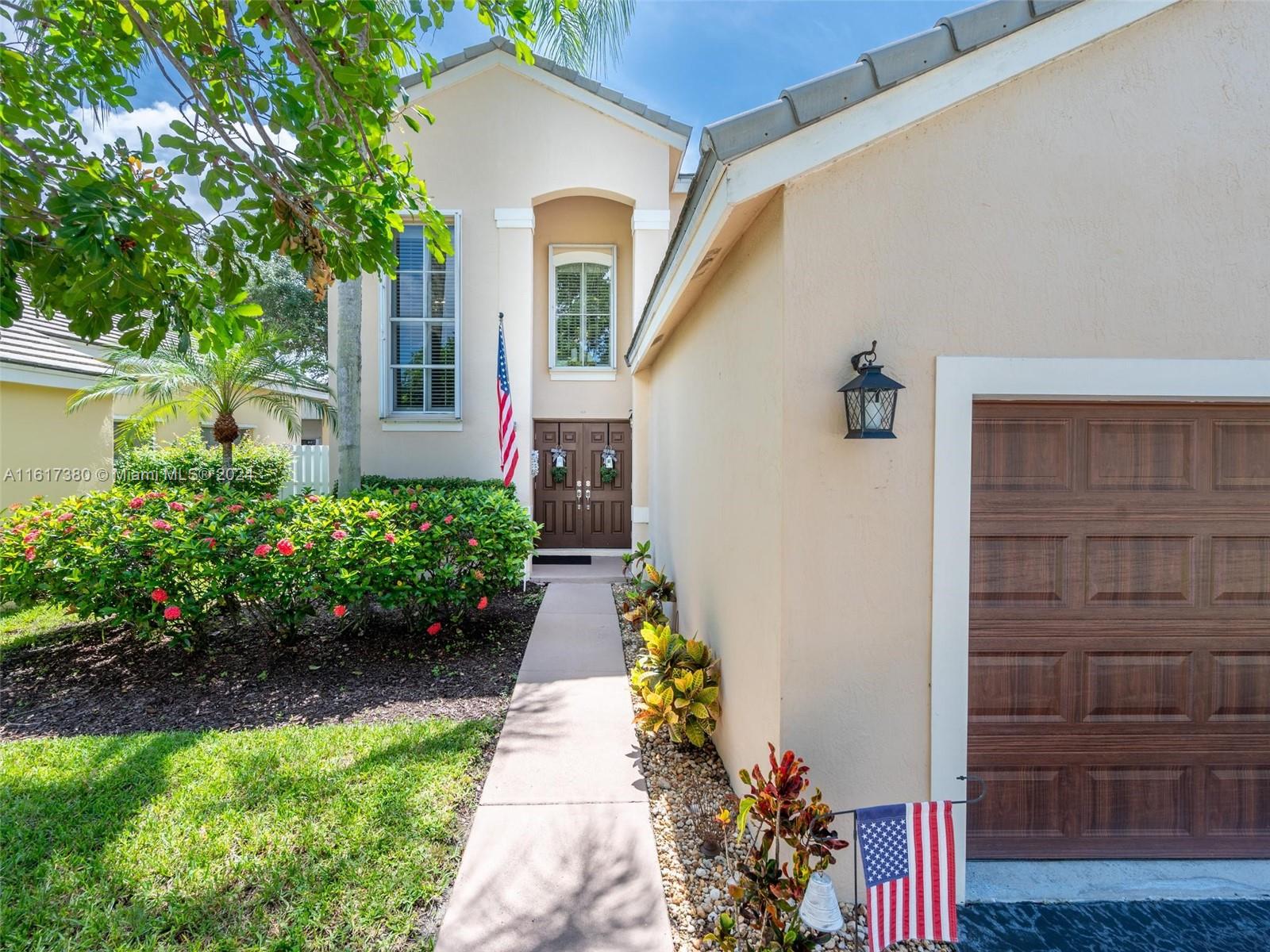 124 W Bayridge Dr