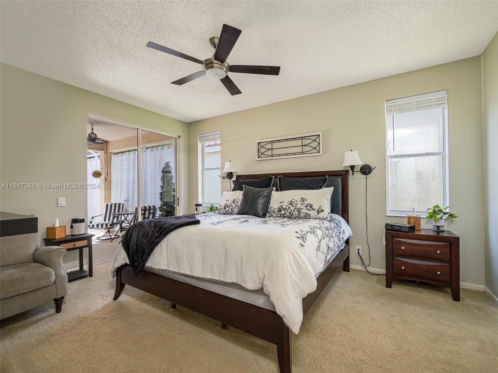 124 W Bayridge Dr