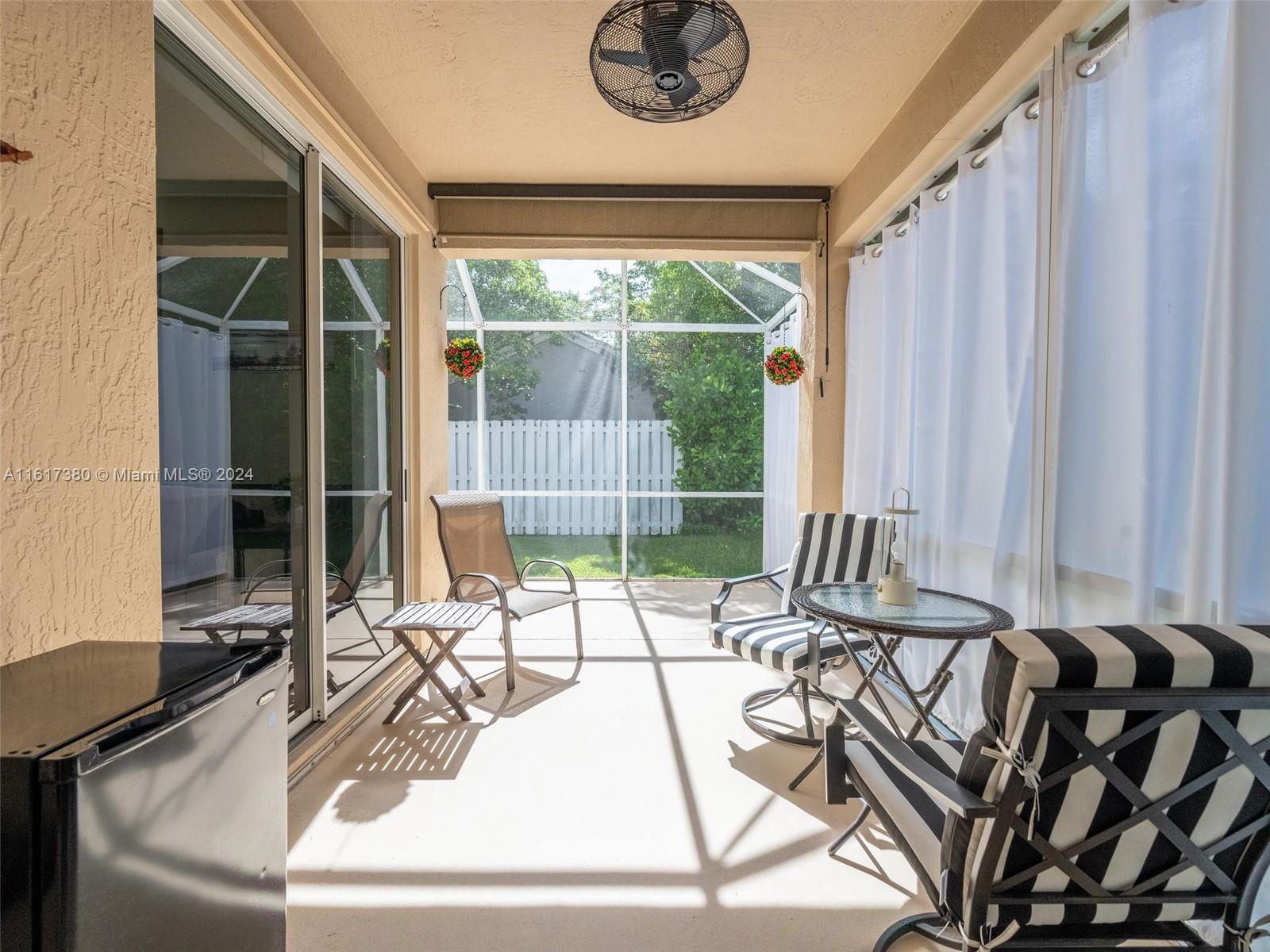 124 W Bayridge Dr