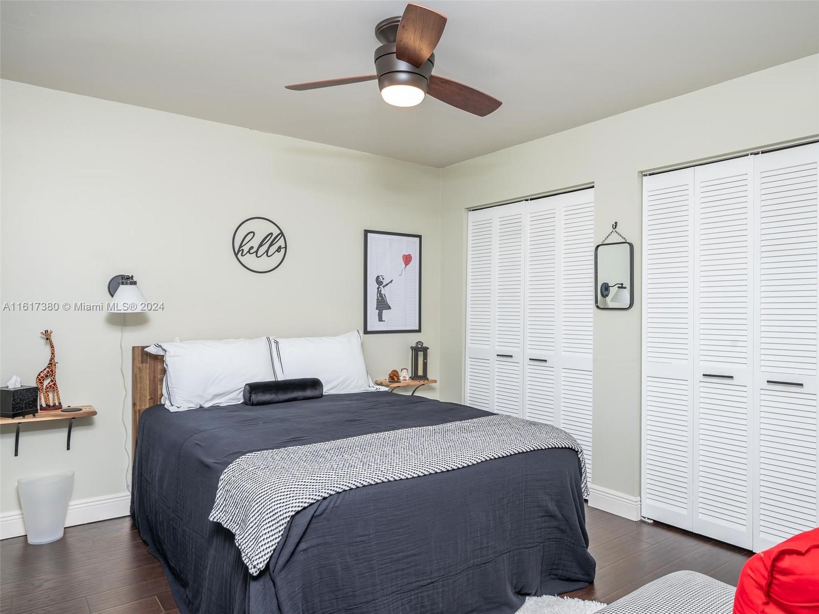 124 W Bayridge Dr