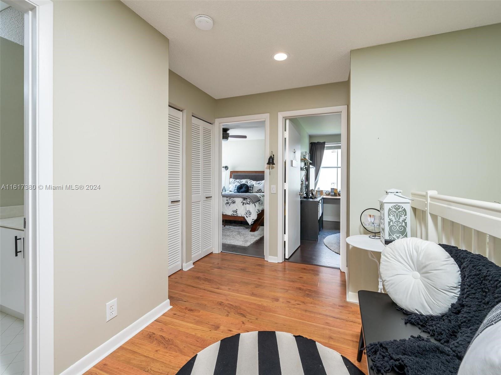 124 W Bayridge Dr