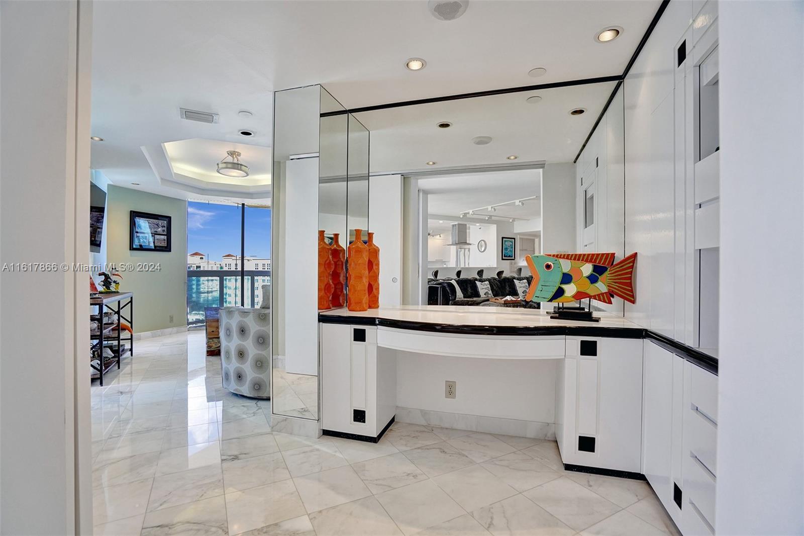 20185 E Country Club Dr # 1502