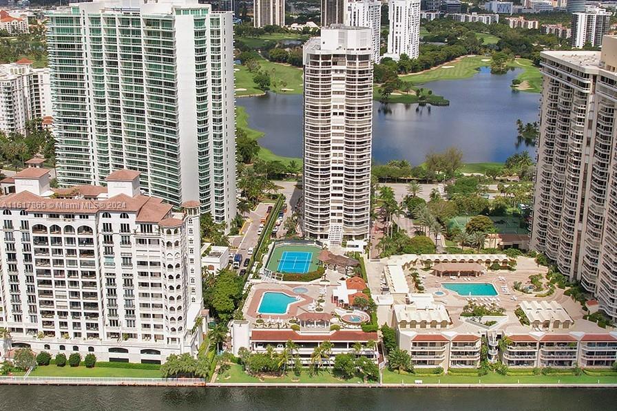 20185 E Country Club Dr # 1502