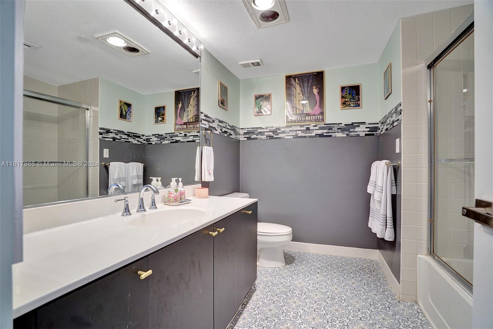 20185 E Country Club Dr # 1502