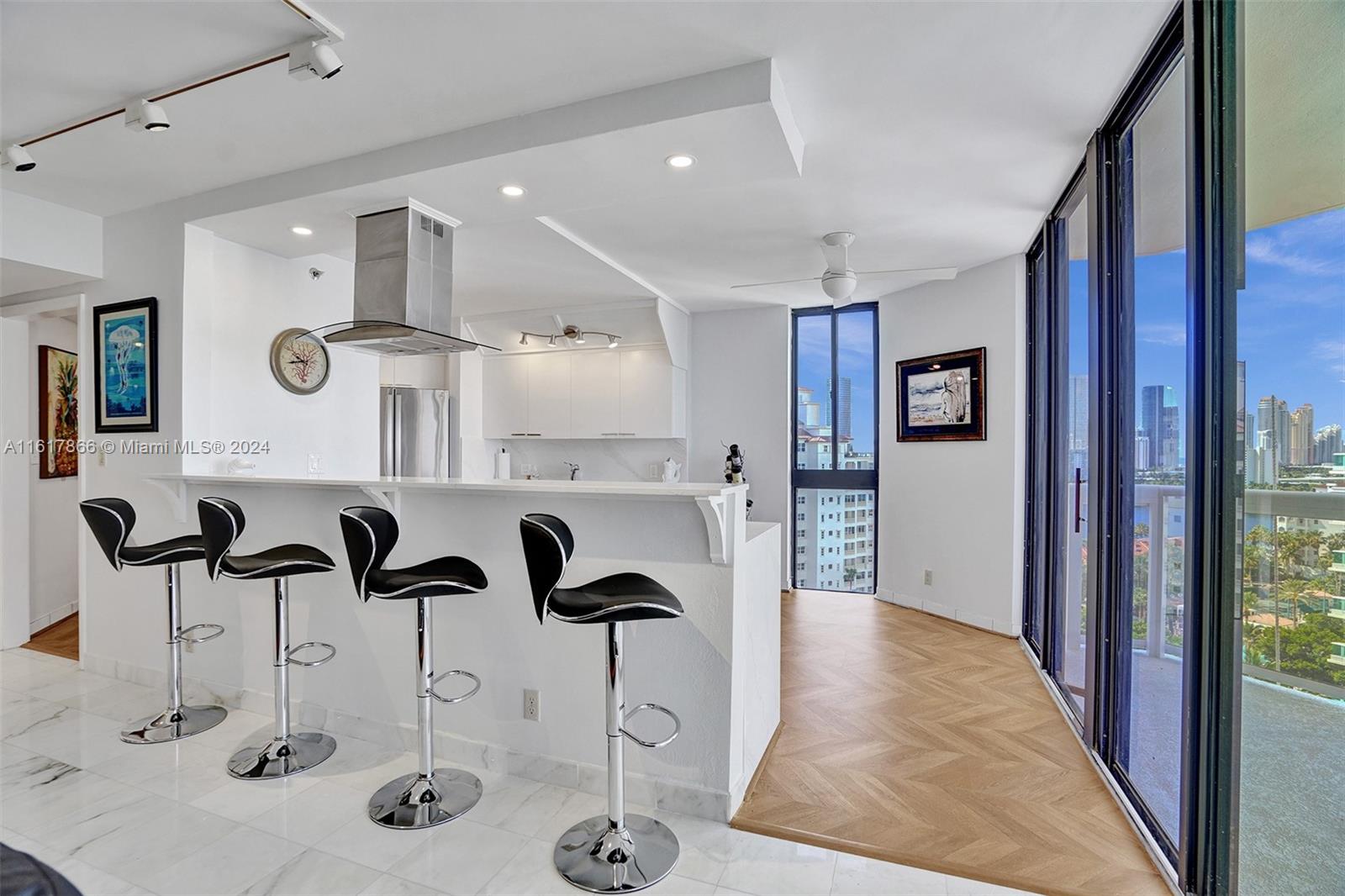 20185 E Country Club Dr # 1502