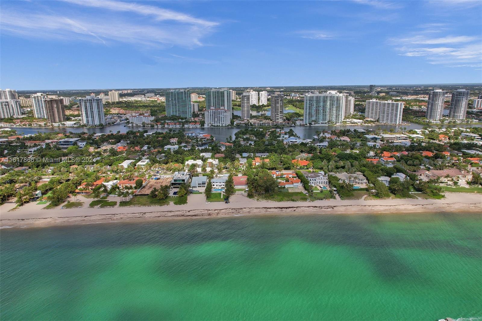 20185 E Country Club Dr # 1502