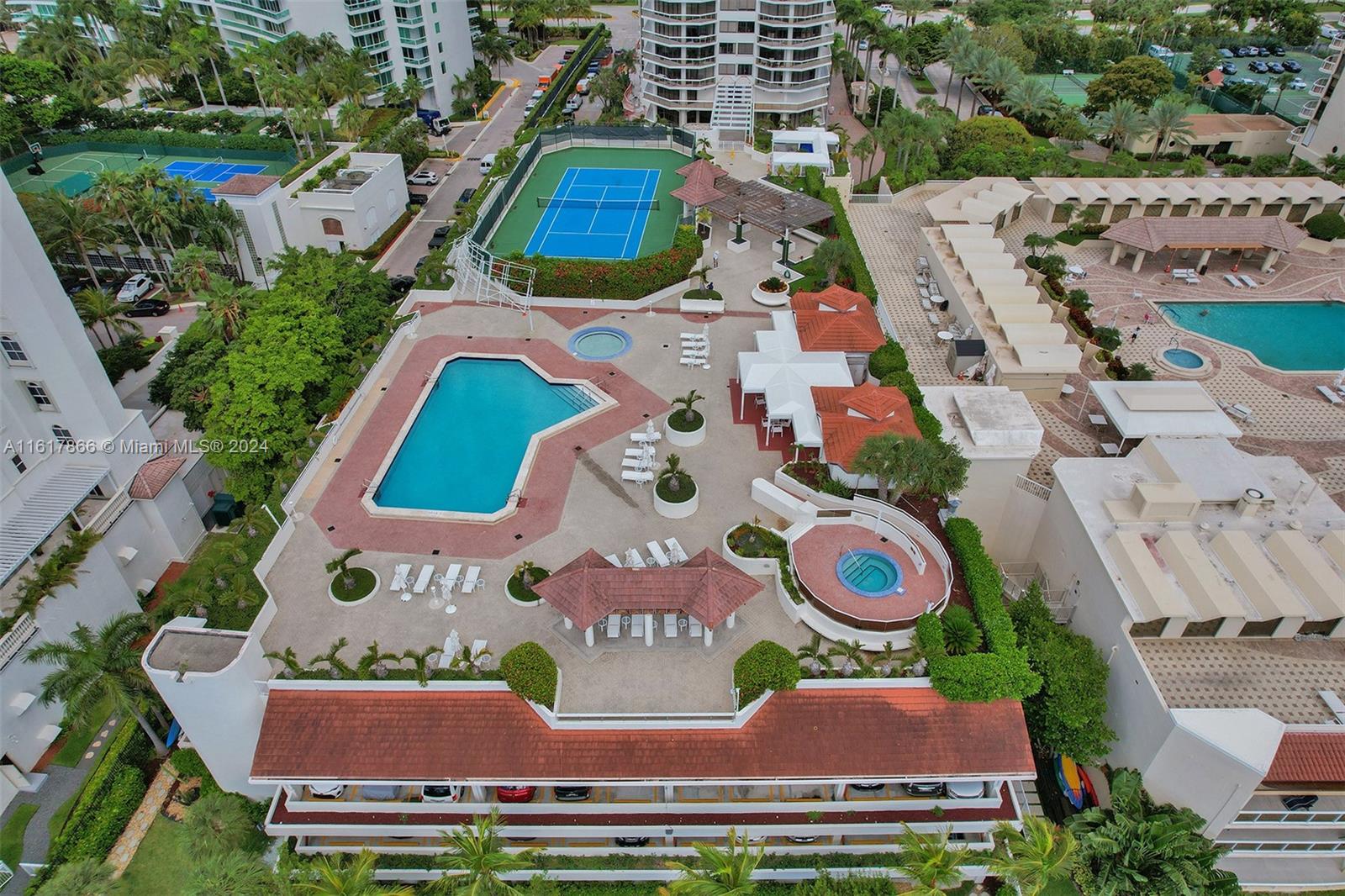 20185 E Country Club Dr # 1502