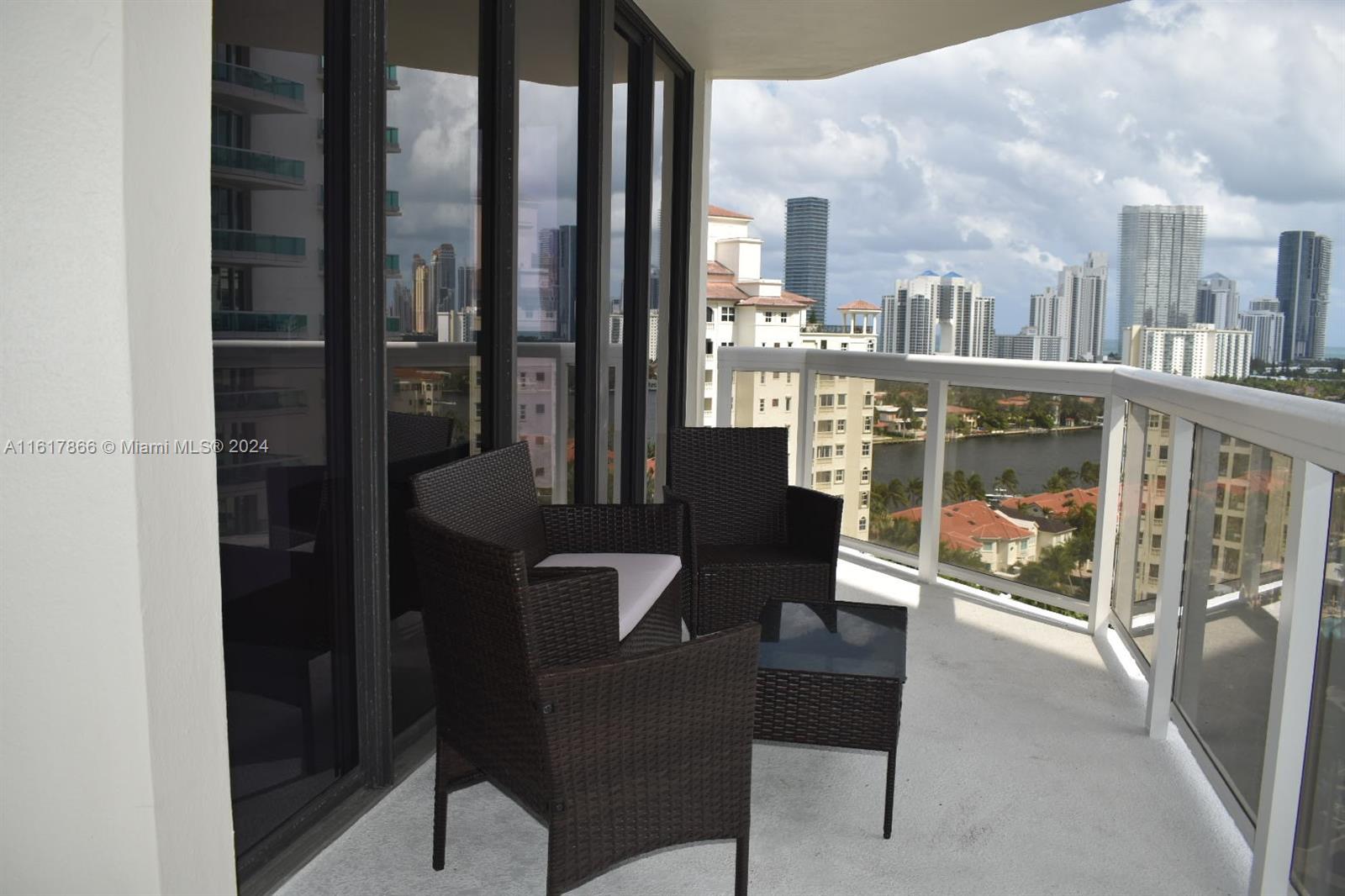 20185 E Country Club Dr # 1502