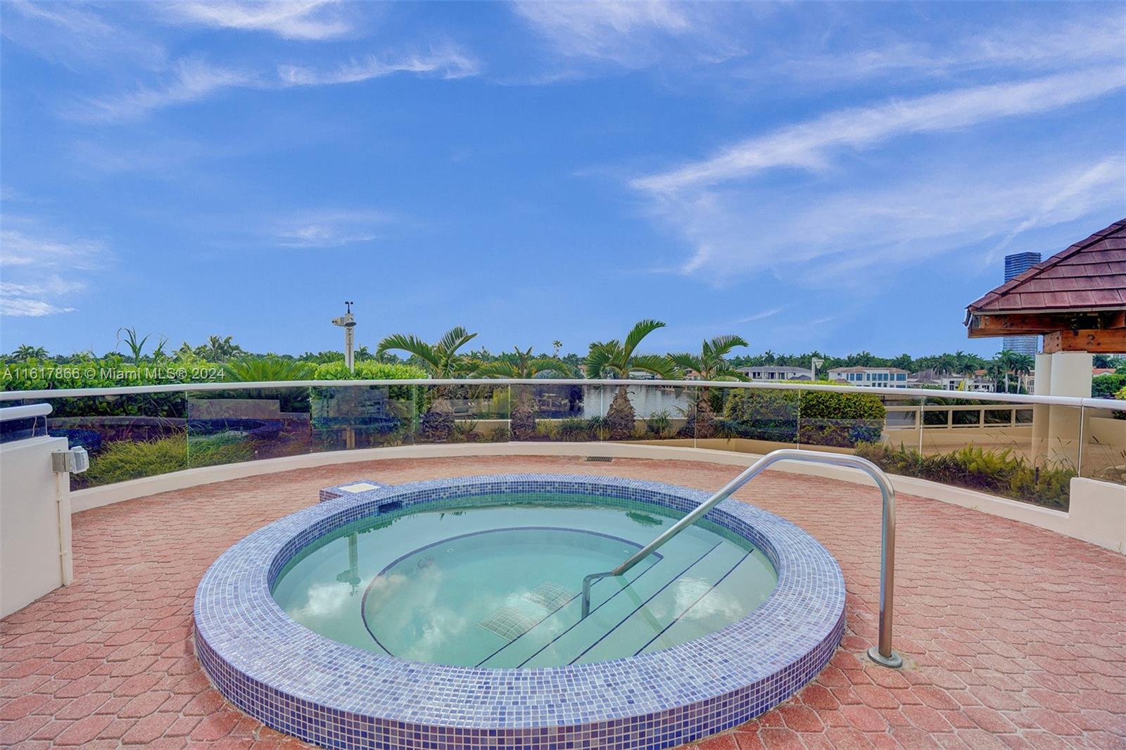 20185 E Country Club Dr # 1502