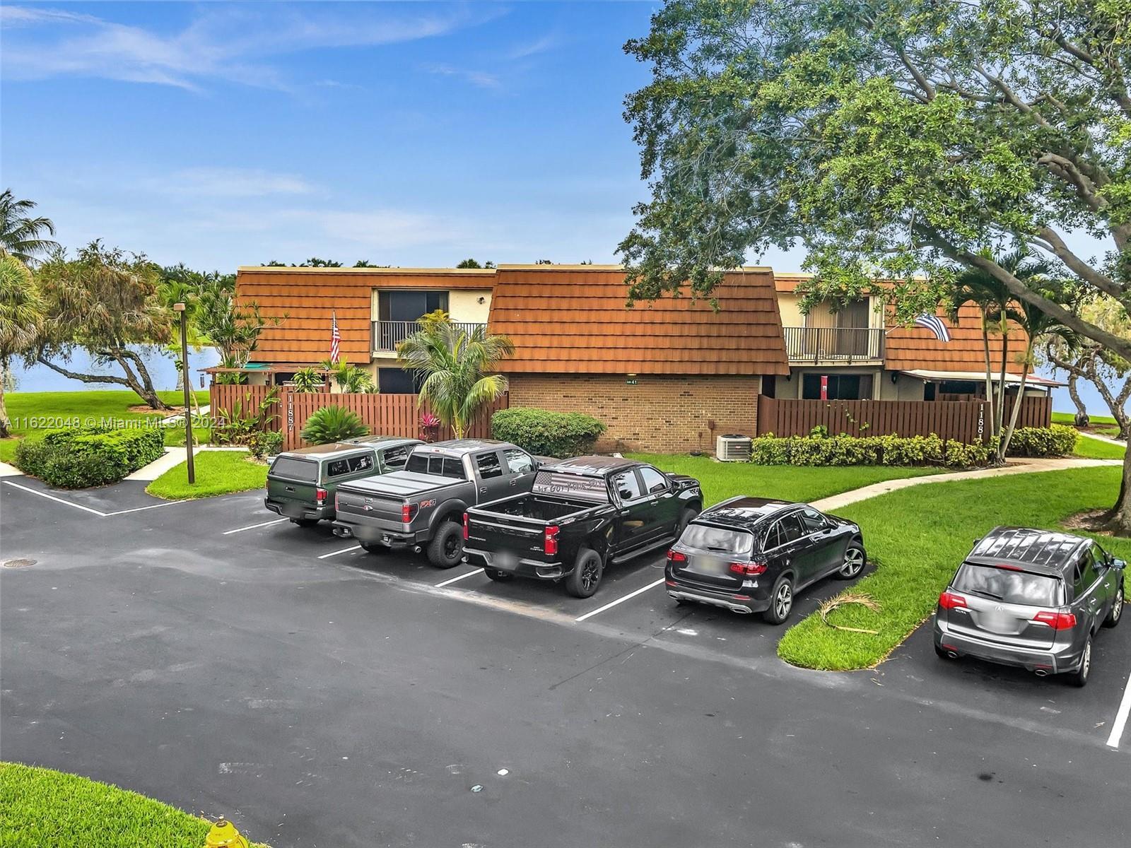 11887 SW 12th Pl # 11887