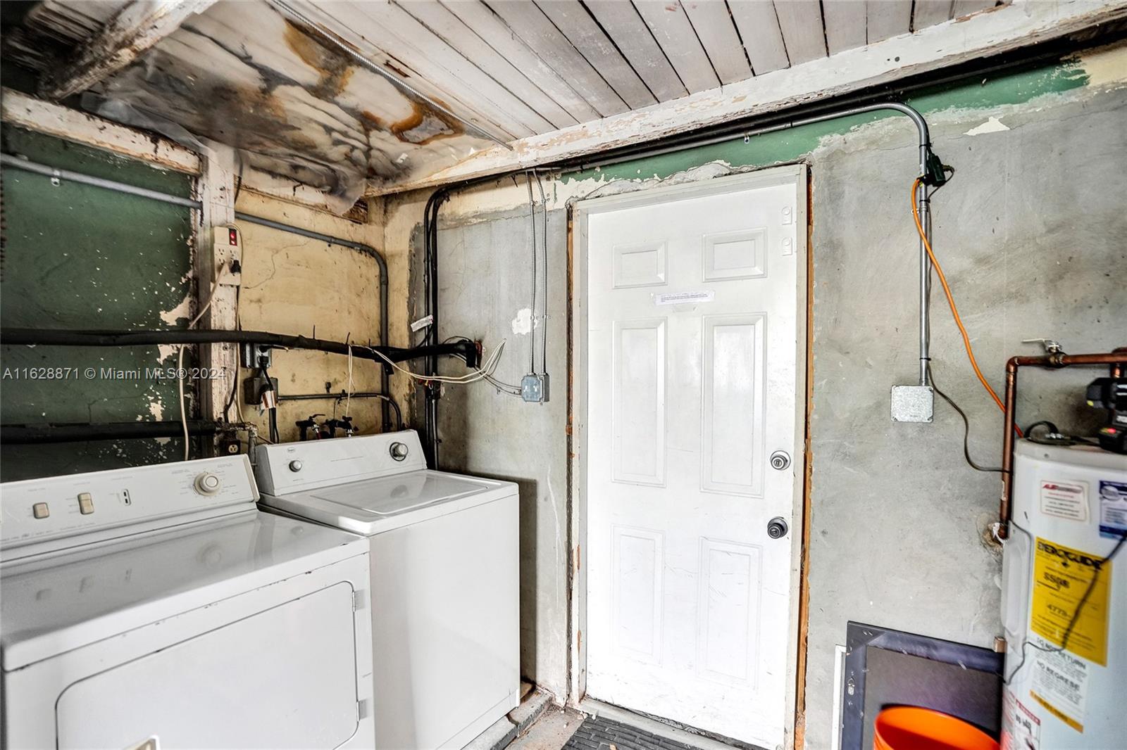 416 SW 11th Ct