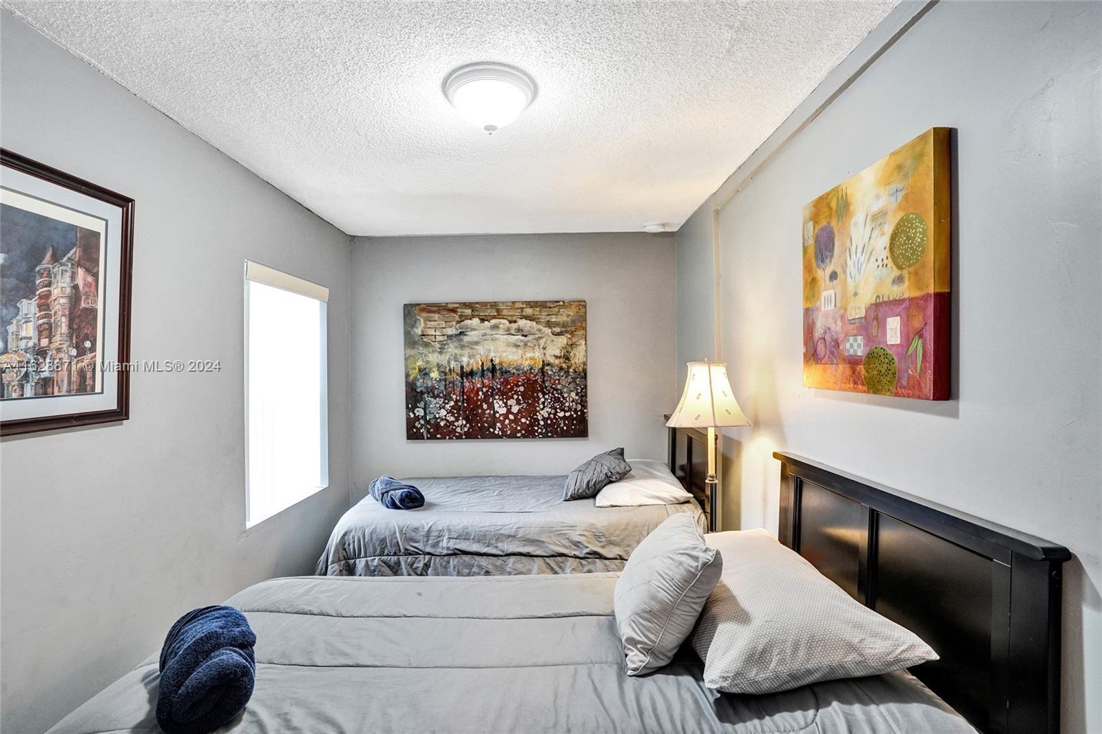 416 SW 11th Ct