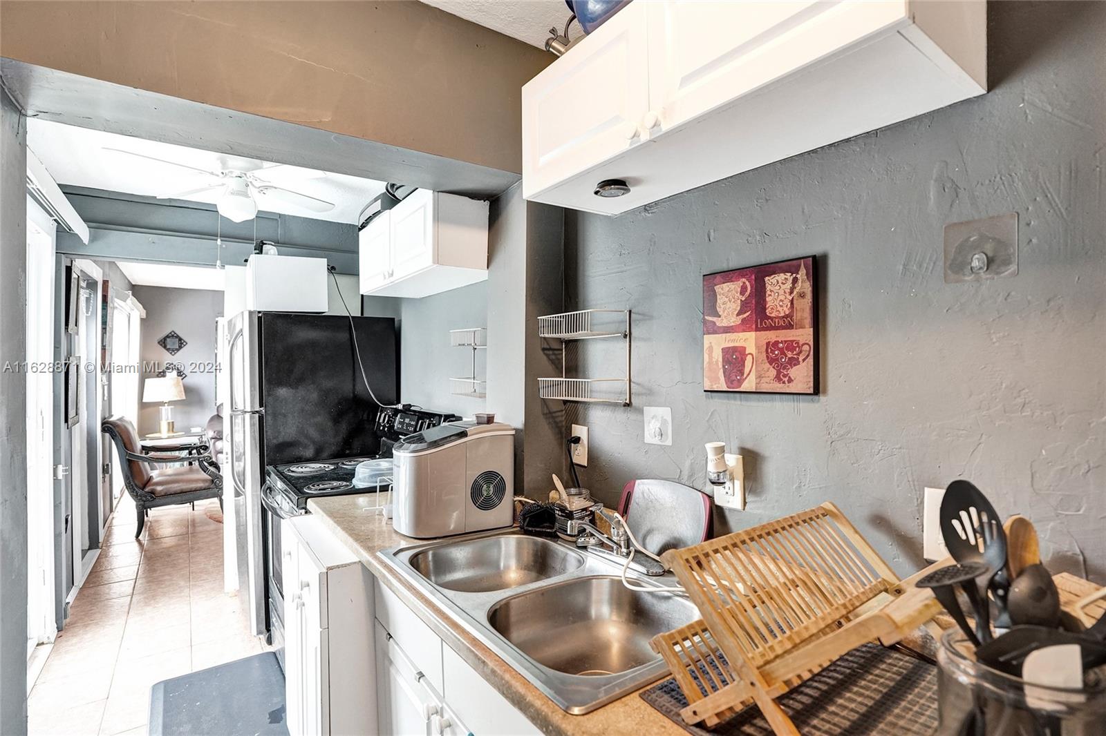 416 SW 11th Ct