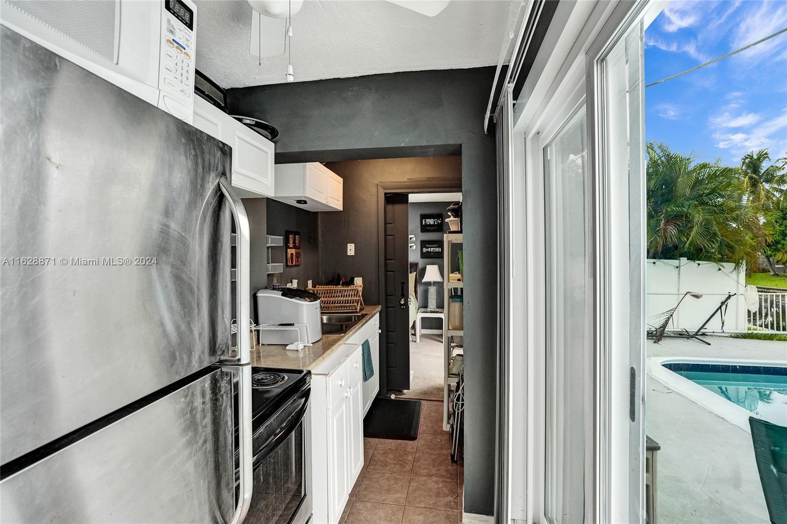 416 SW 11th Ct