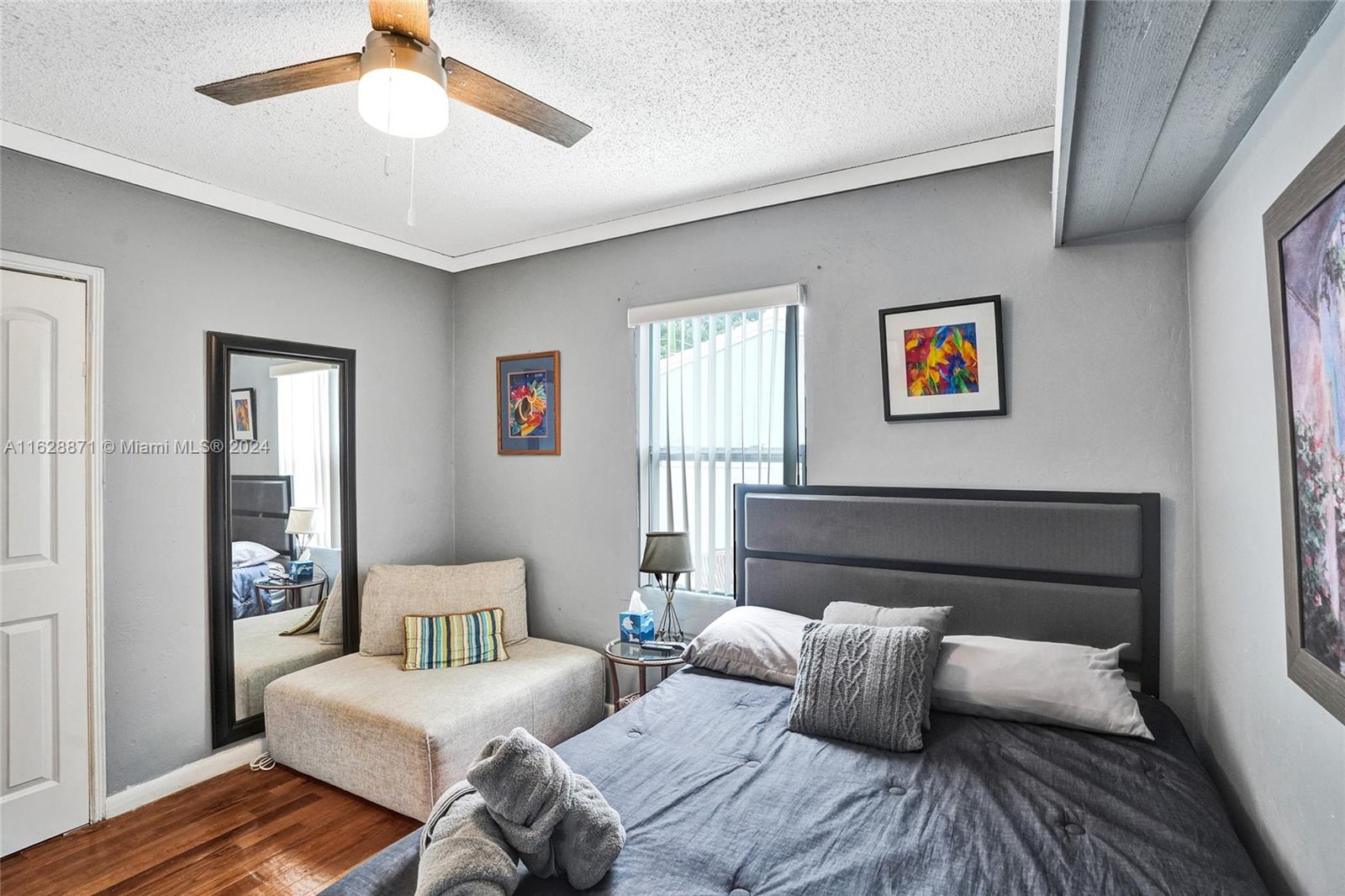 416 SW 11th Ct