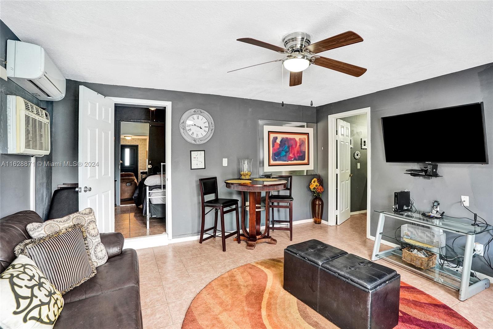 416 SW 11th Ct
