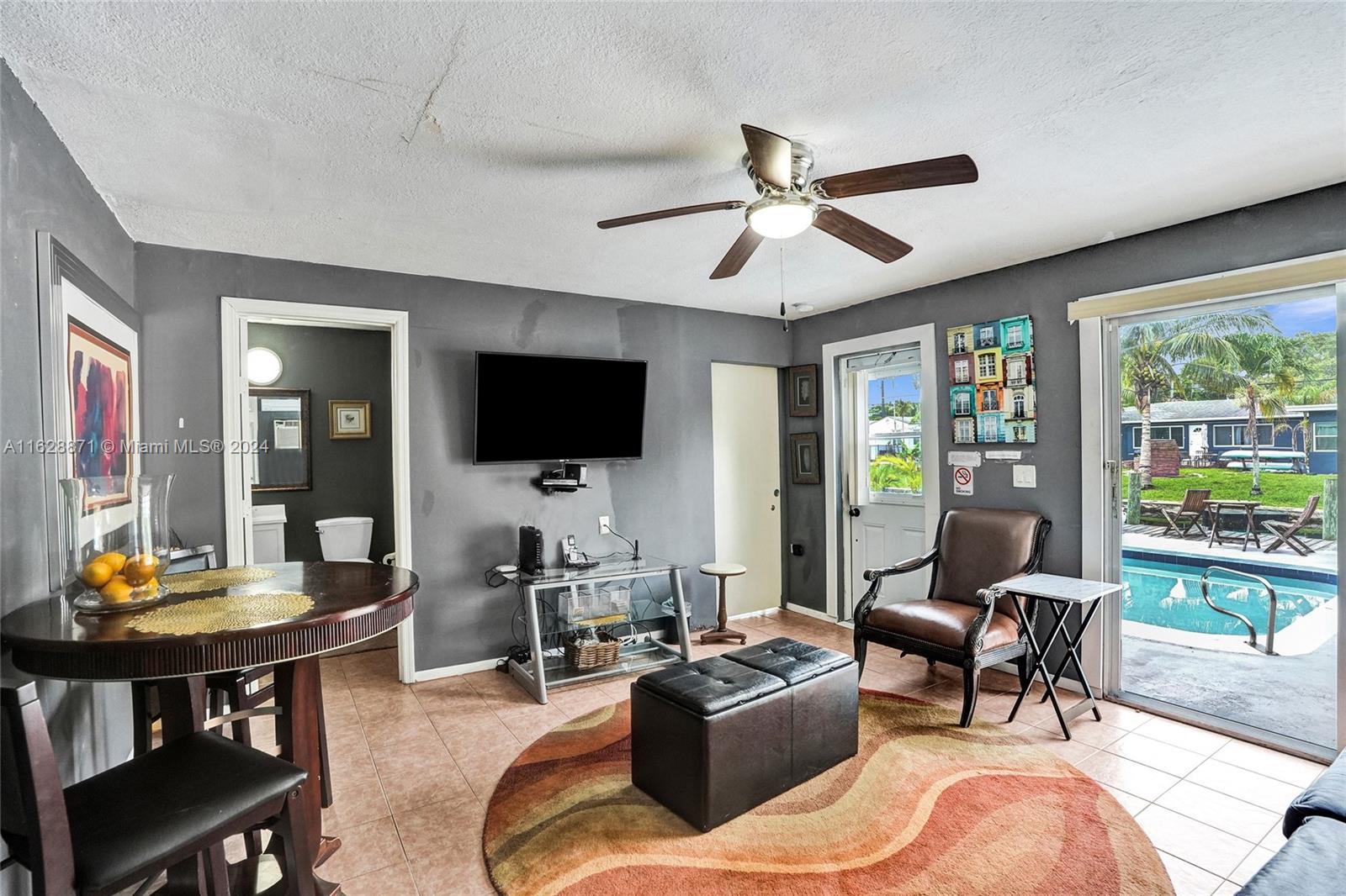 416 SW 11th Ct
