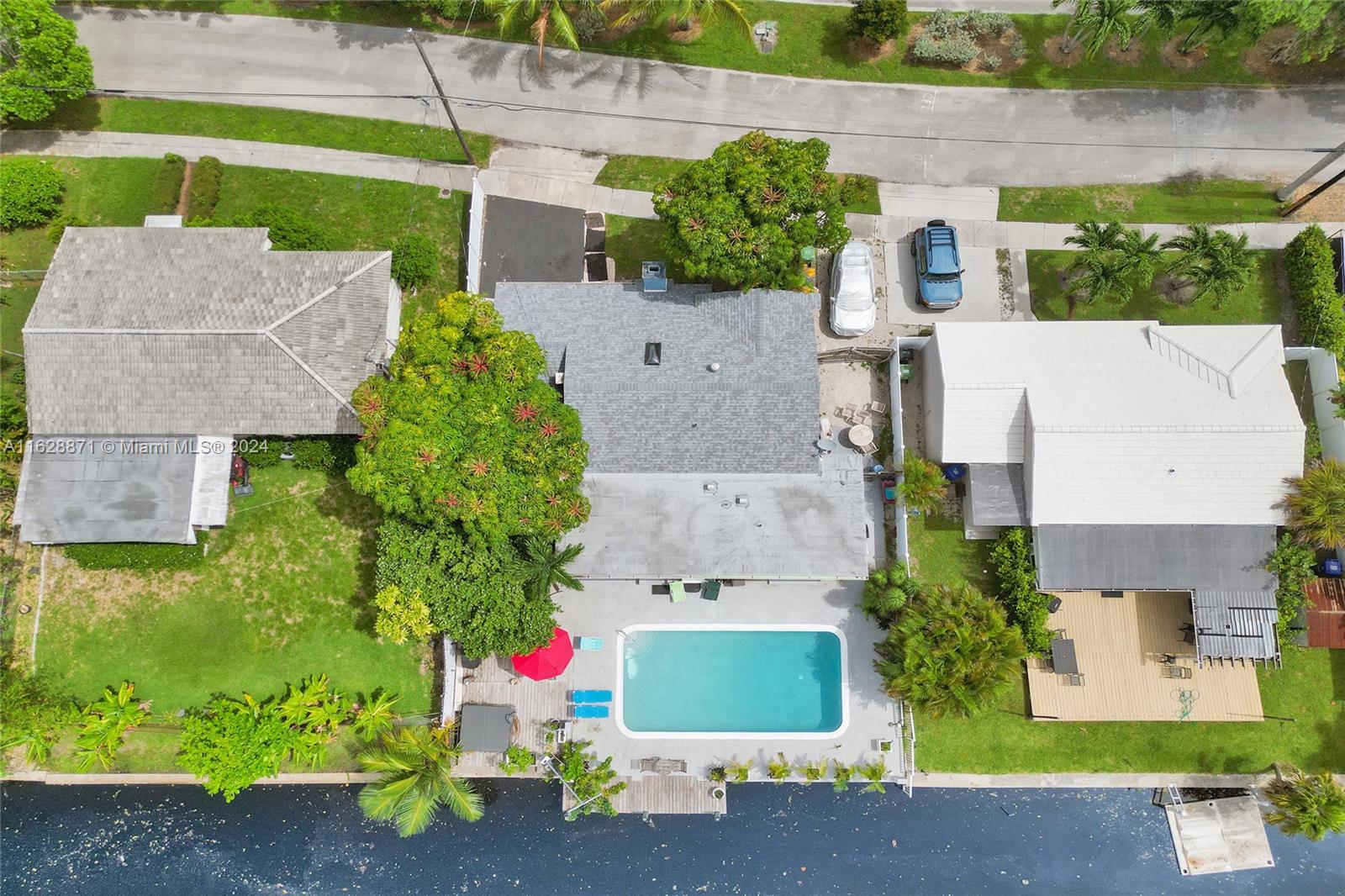 416 SW 11th Ct