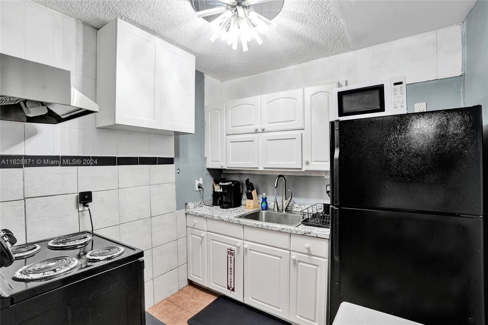416 SW 11th Ct