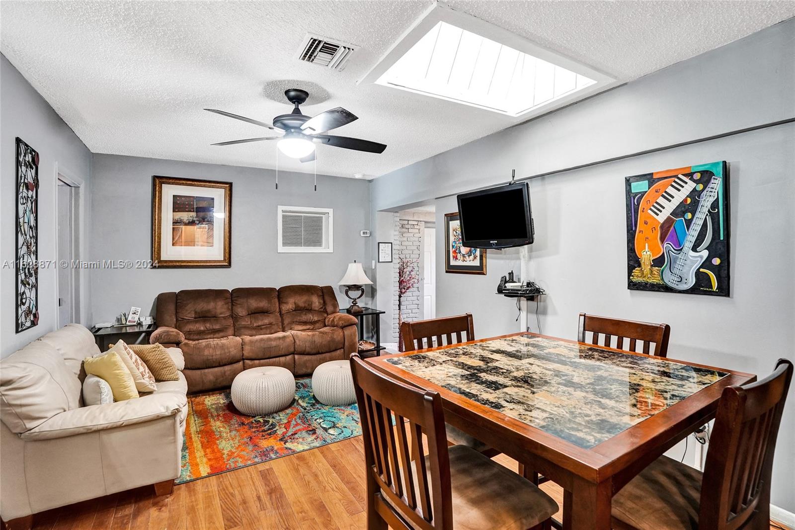 416 SW 11th Ct