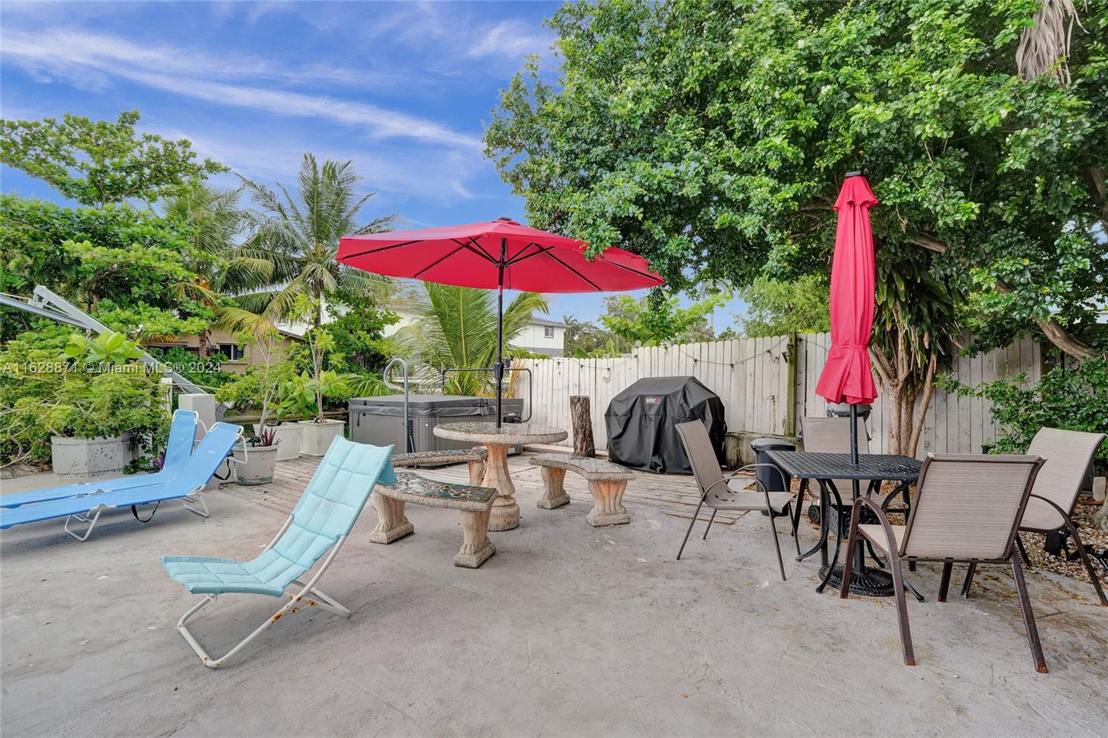 416 SW 11th Ct