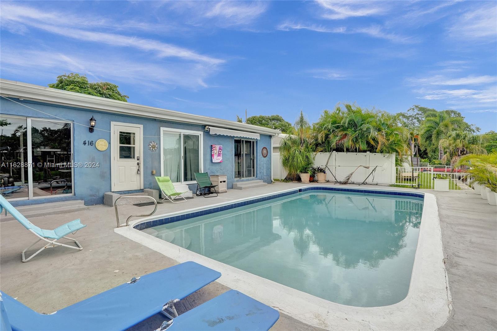 416 SW 11th Ct