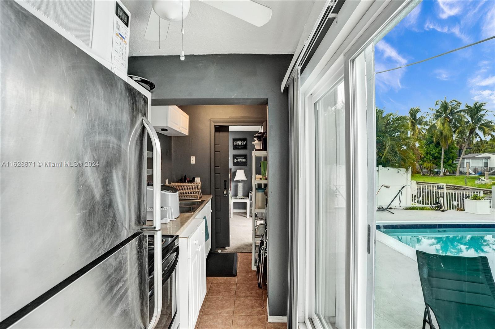 416 SW 11th Ct