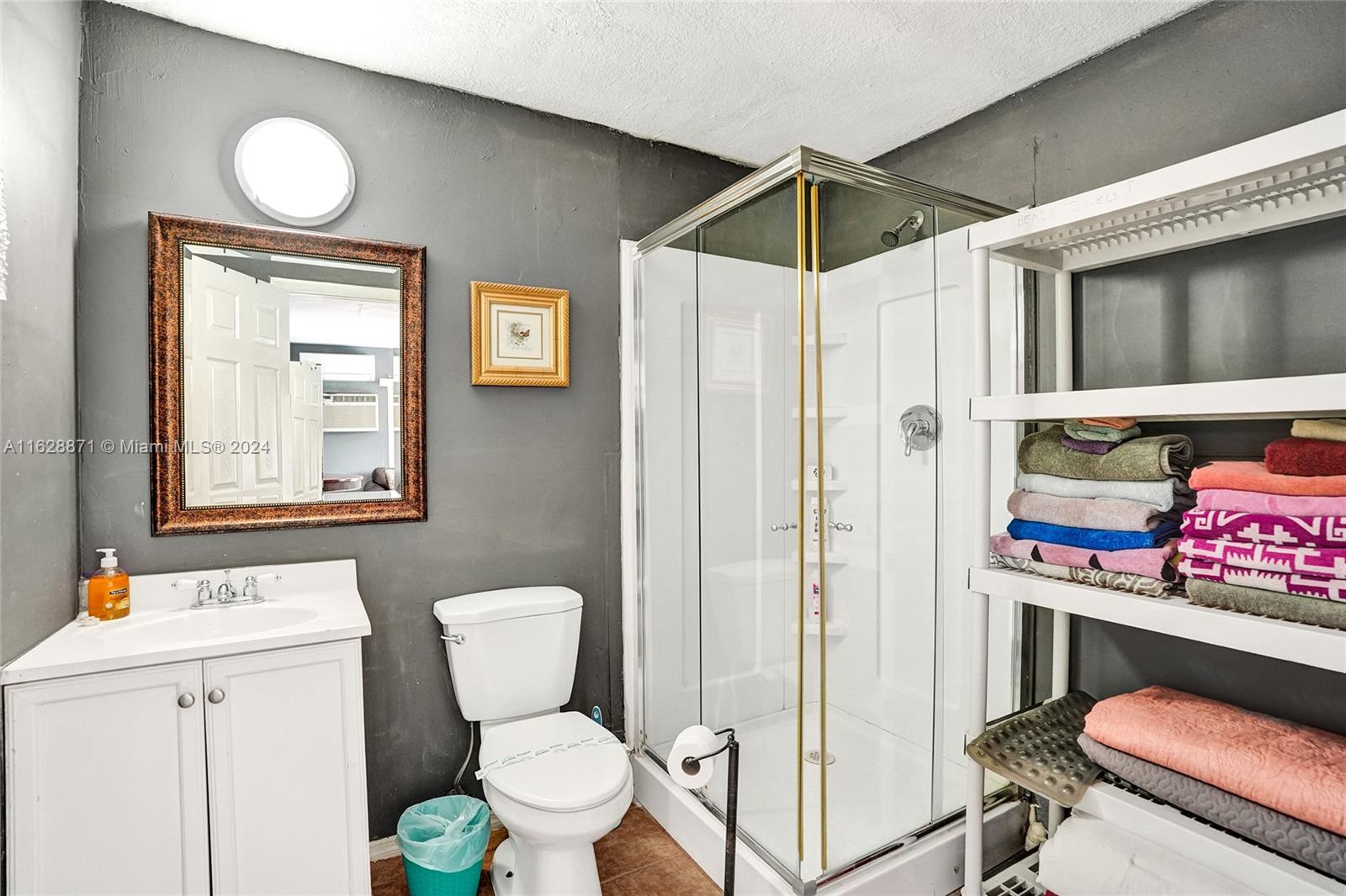 416 SW 11th Ct