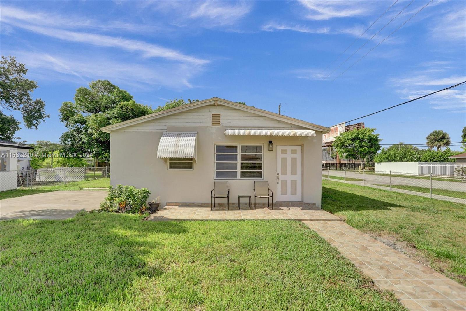 4340 SW 28th St