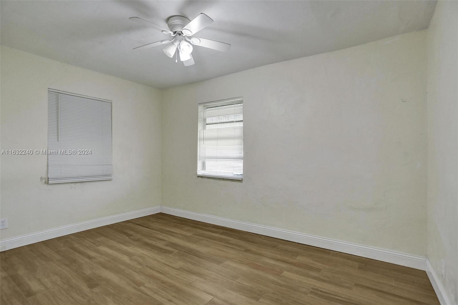 4340 SW 28th St