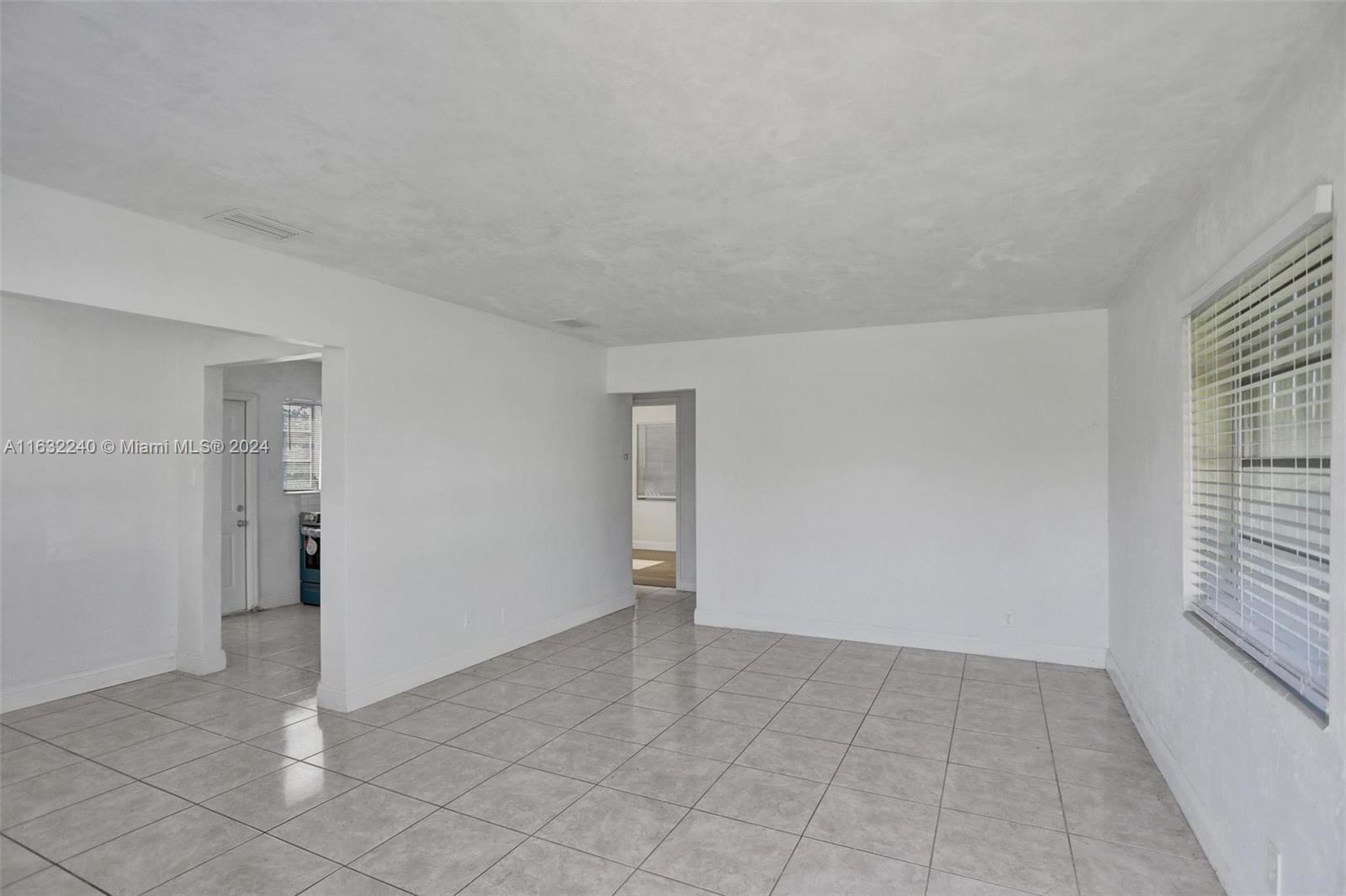 4340 SW 28th St