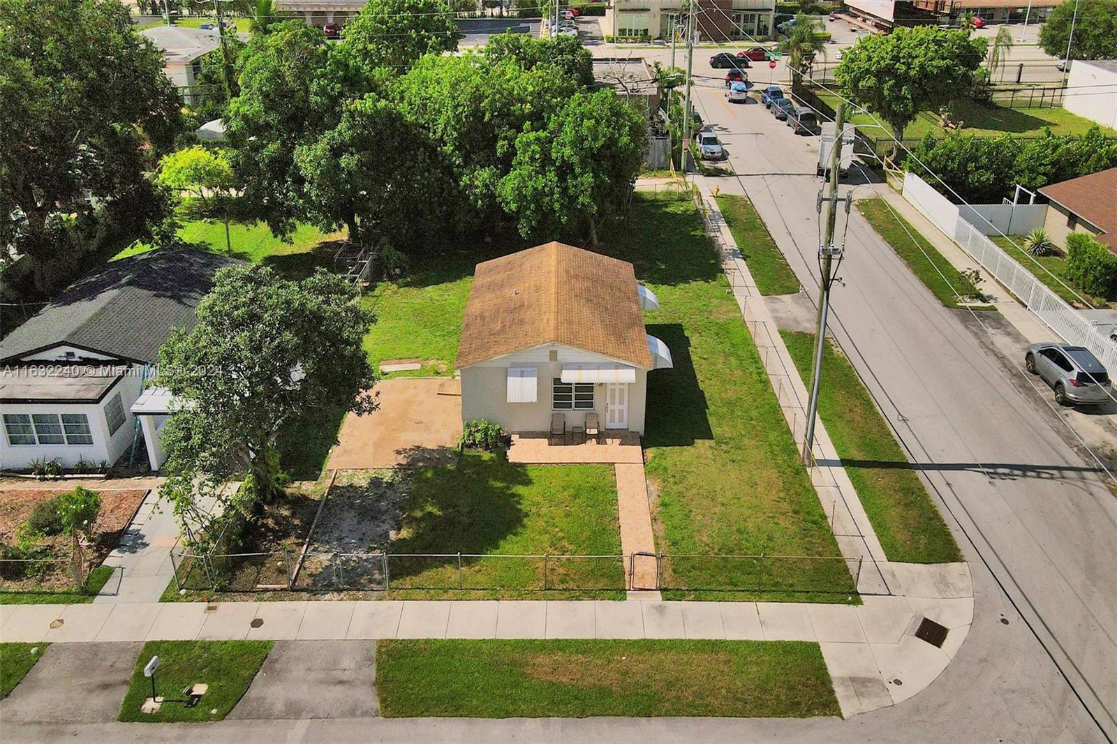 4340 SW 28th St