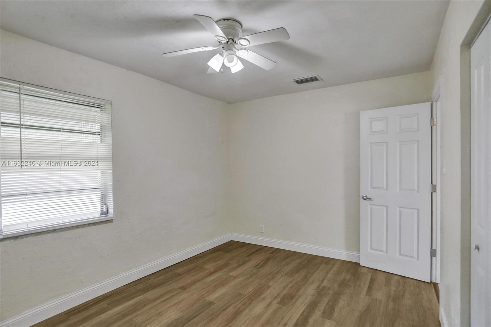 4340 SW 28th St