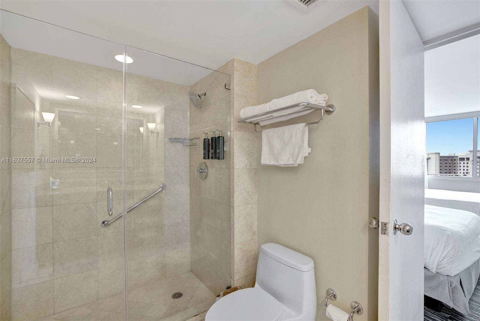 2670 E Sunrise Blvd # 1117