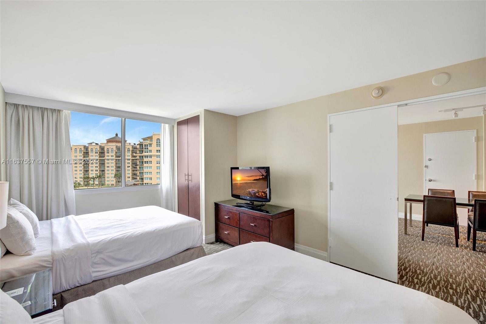 2670 E Sunrise Blvd # 1117