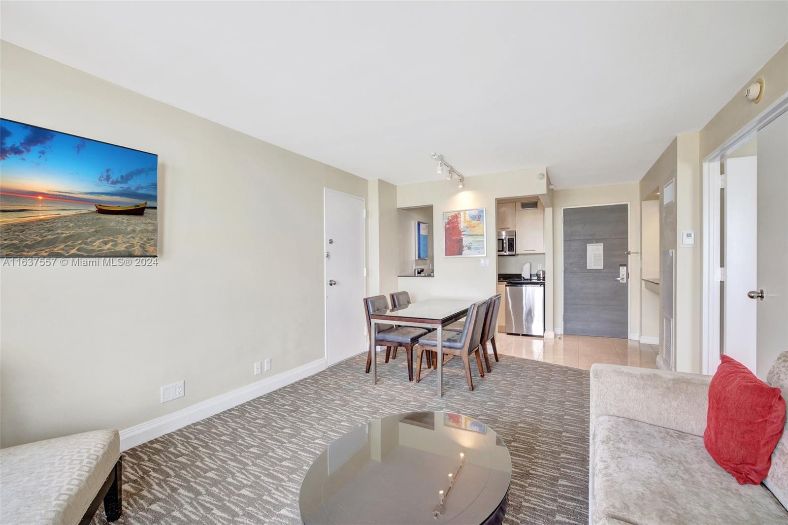2670 E Sunrise Blvd # 1117