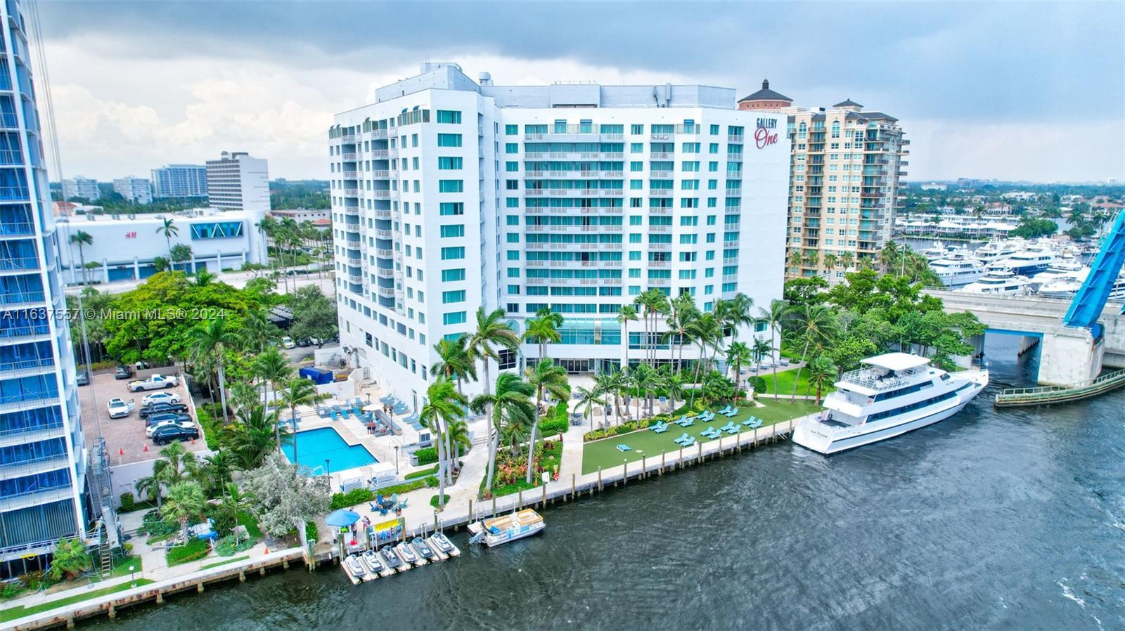 2670 E Sunrise Blvd # 1117