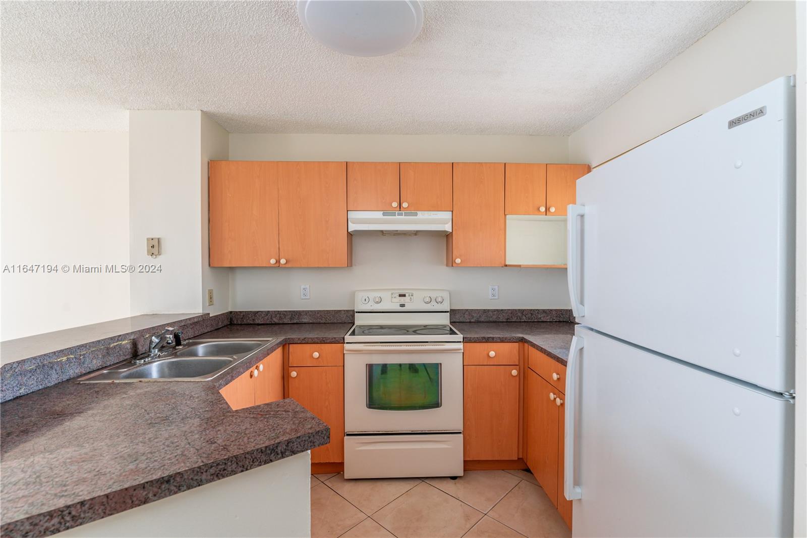 8750 N Sherman Cir # 501