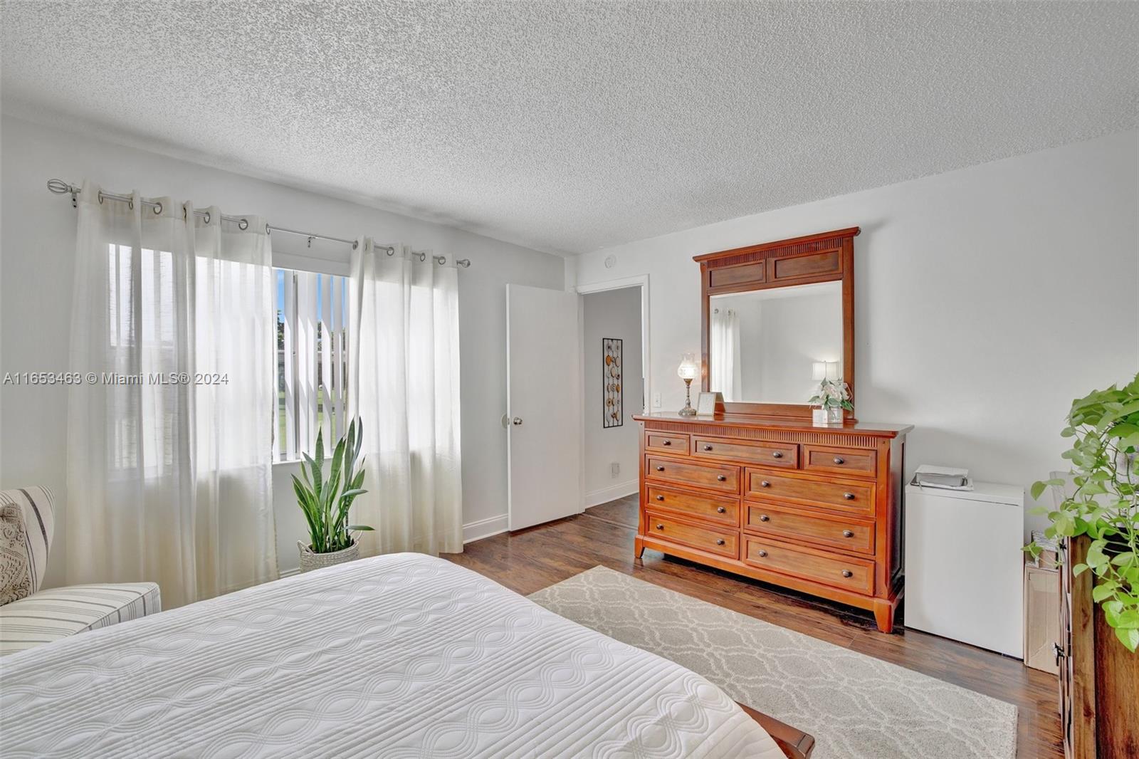 9861 Sunrise Lakes Blvd Unit: 206