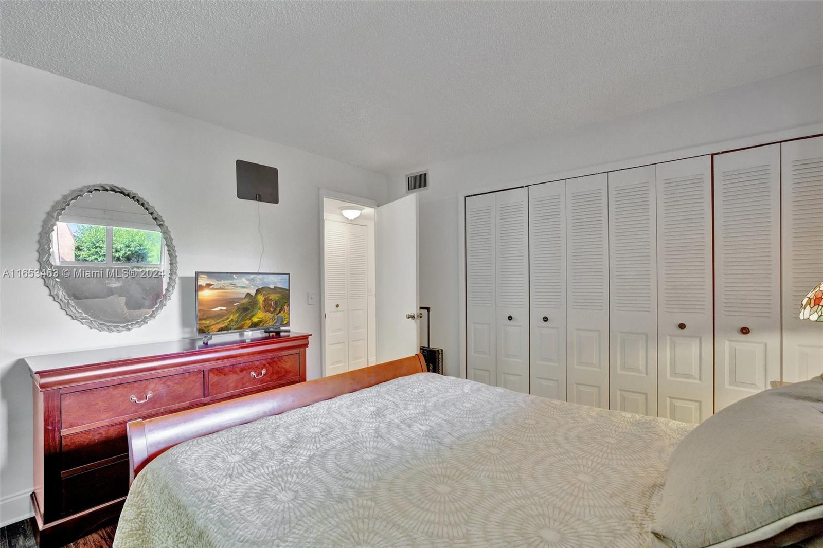 9861 Sunrise Lakes Blvd Unit: 206
