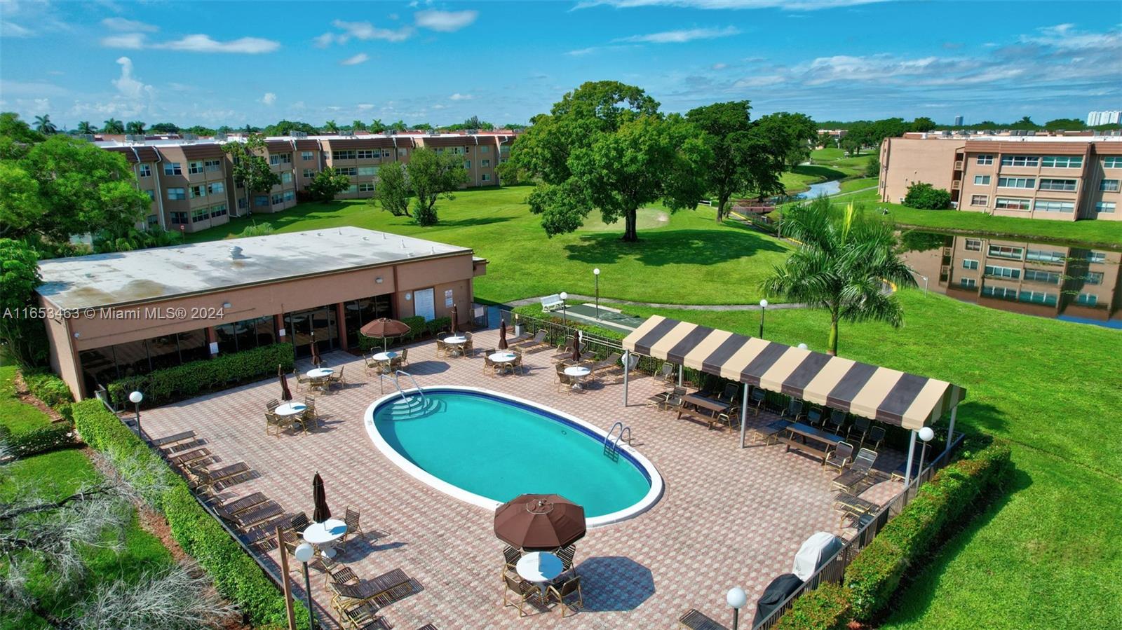 9861 Sunrise Lakes Blvd Unit: 206