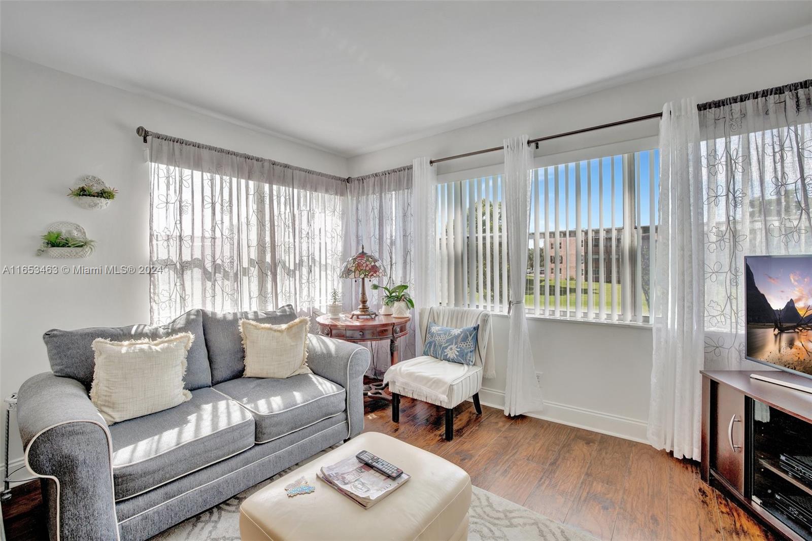 9861 Sunrise Lakes Blvd Unit: 206