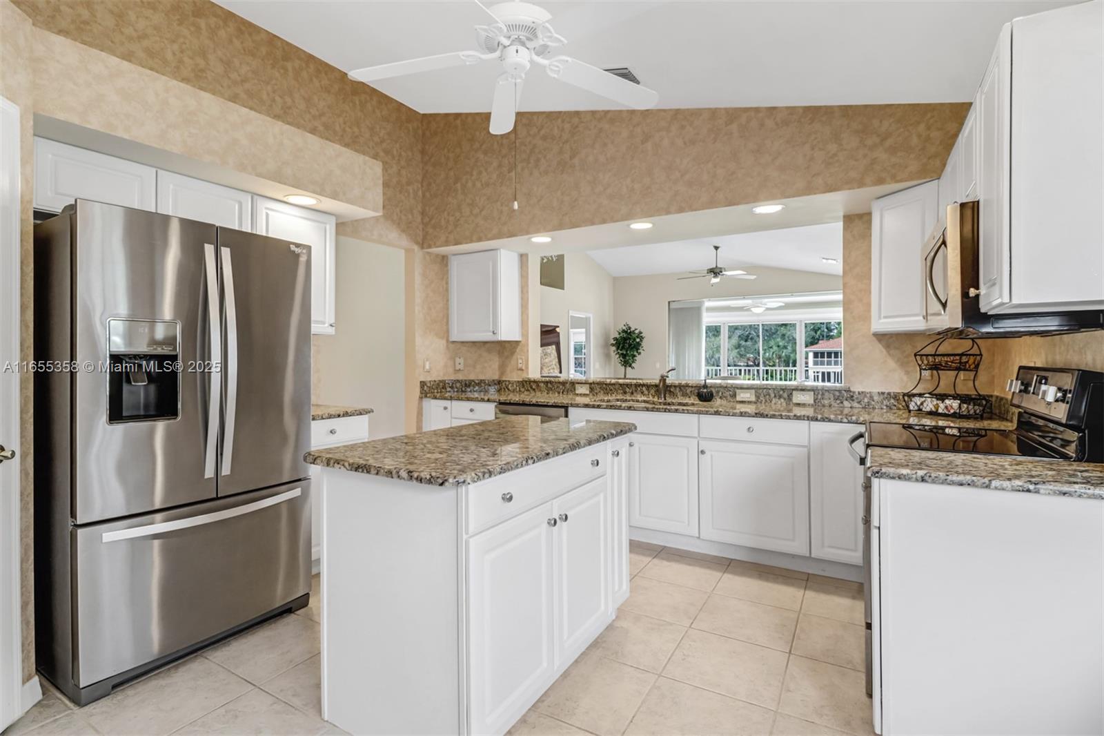 6195 Reserve Circle # 1304
