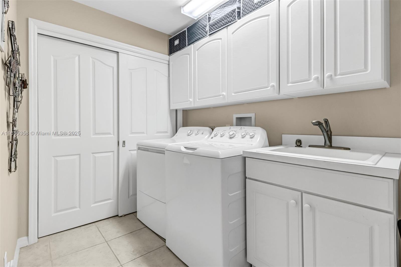 6195 Reserve Circle # 1304