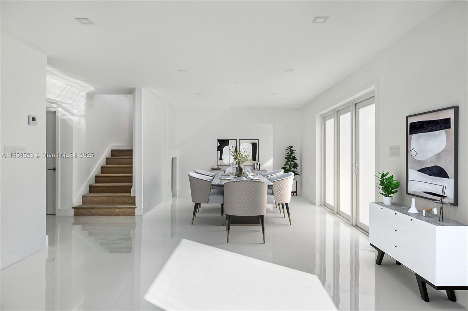 1903 Bay Dr