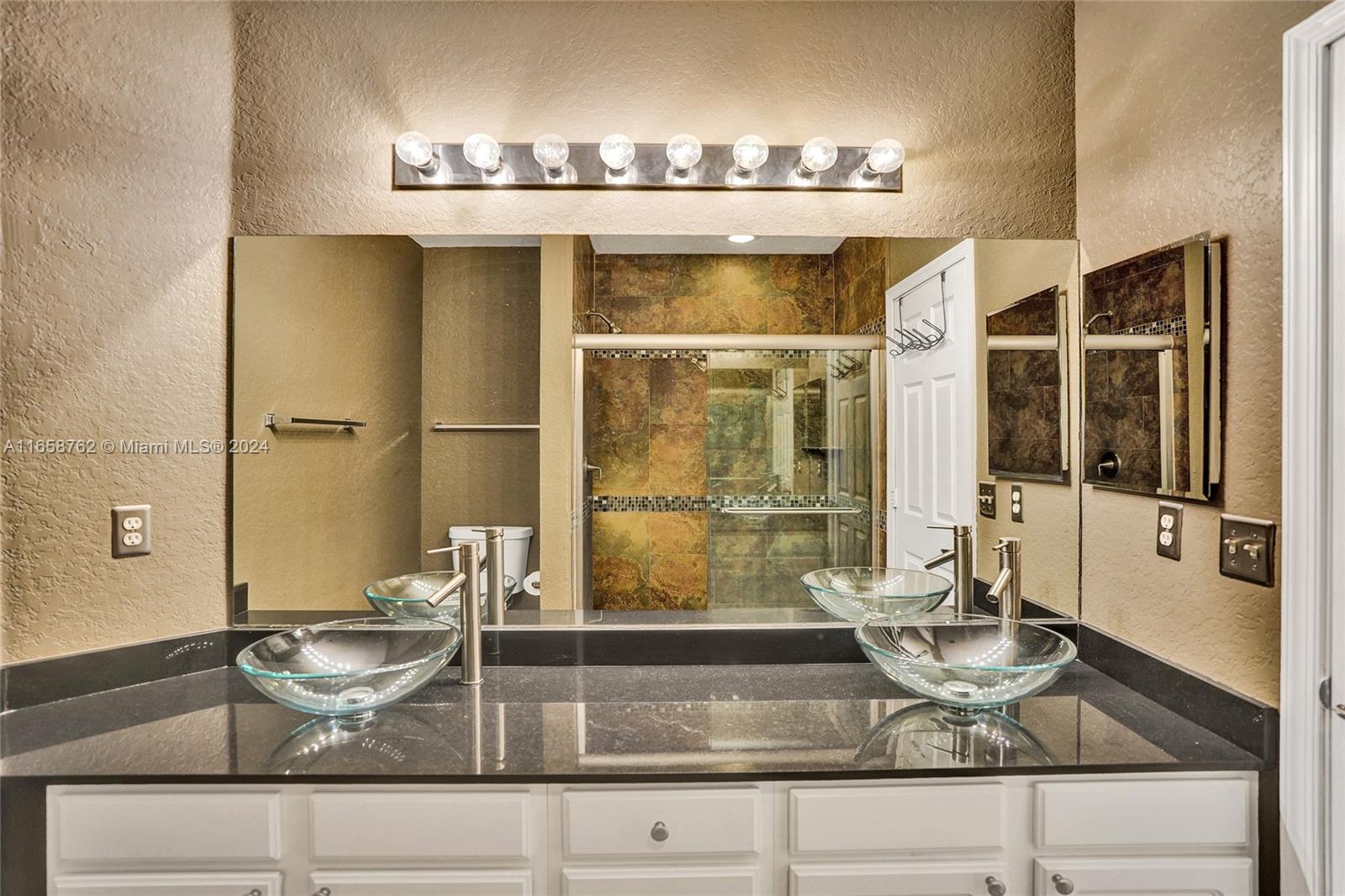 7400 Palomino Dr # 5 Unit: 517-5