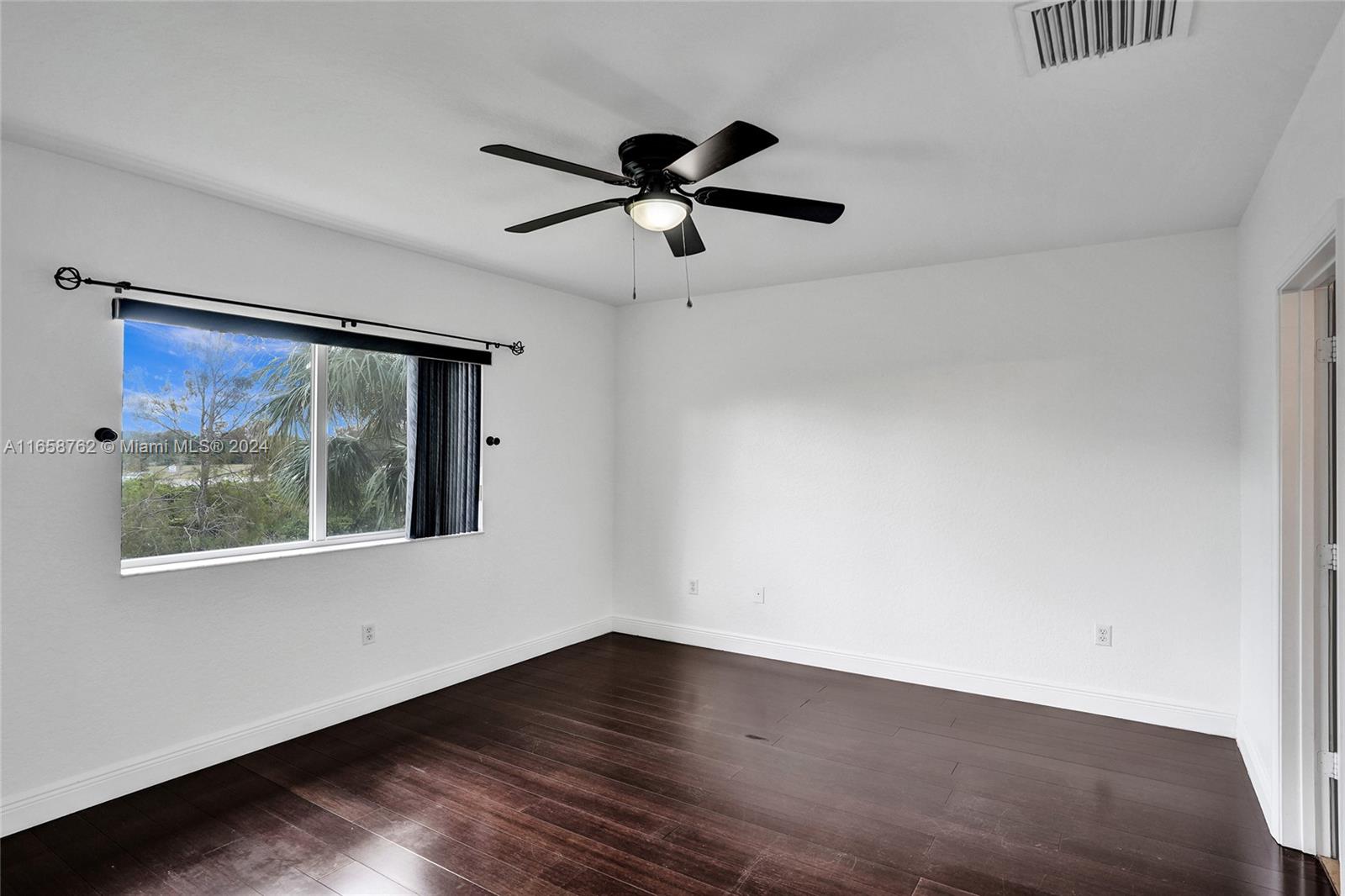 7400 Palomino Dr # 5 Unit: 517-5