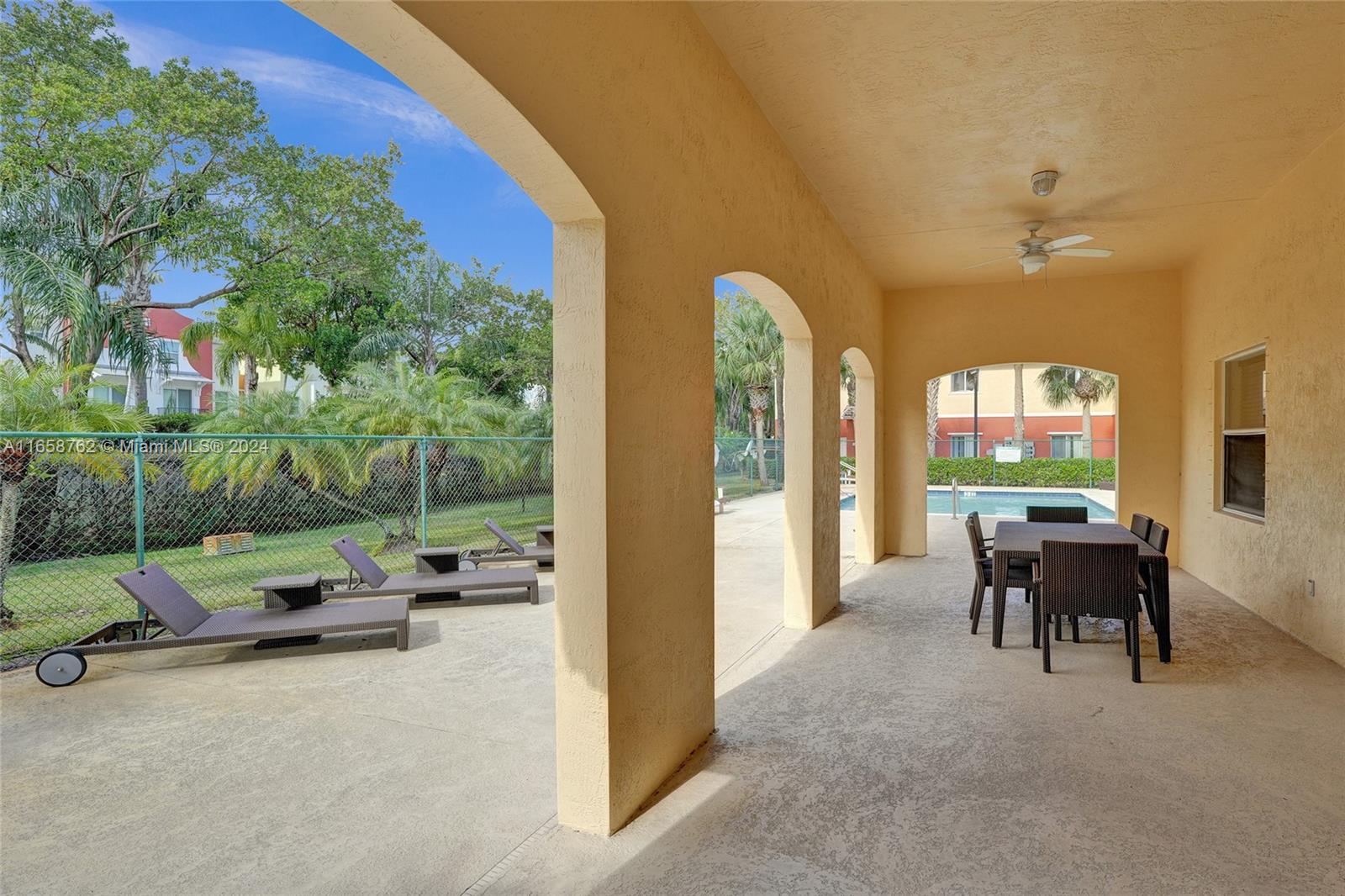 7400 Palomino Dr # 5 Unit: 517-5